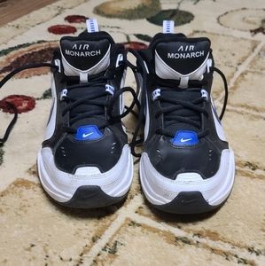 Mens Nike monarch size 10